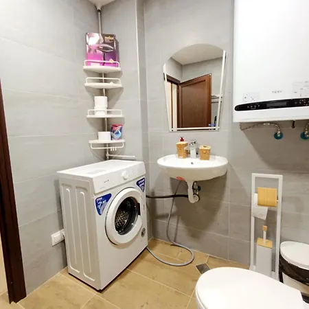 Moderno Park Lane *