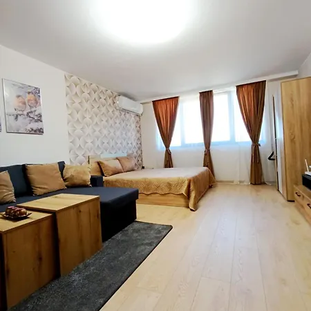 Moderno Park Lane Apartman *